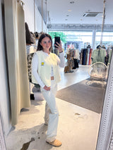 Kurze Teddy Weste mit Knopfleiste und Smiley Creme