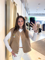 Kurze Teddy Weste mit Knopfleiste und Smiley Camel