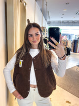 Kurze Teddy Weste mit Knopfleiste und Smiley Braun