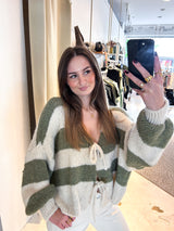 Kurze Oversized Strickjacke Gestreift Olive