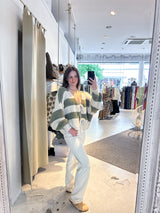 Kurze Oversized Strickjacke Gestreift Olive