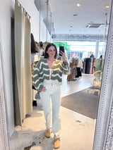 Kurze Oversized Strickjacke mit Wellenmuster Beige/Olive