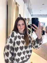 Oversized Strickpullover mit großen Herzen Braun