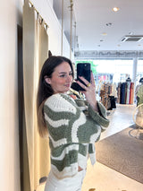 Kurze Oversized Strickjacke Gestreift Olive