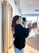 Oversized Strickpullover mit kleinen Herzen Schwarz/Weiß