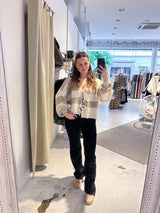 Kurze Oversized Strickjacke Gestreift Taupe