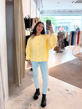 Kurze Oversized Strickjacke Gelb