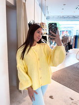 Kurze Oversized Strickjacke Gelb