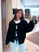 Kurze Oversized Strickjacke mit Schleifen Schwarz