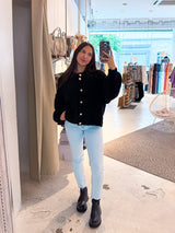 Kurze Oversized Strickjacke Schwarz