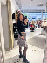 Kurzer Rock mit Rüschen Taupe