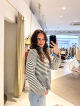 Strickjacke mit Zipper fein gestreift Grau