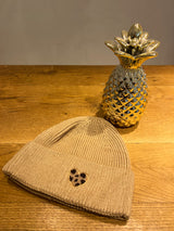 Beanie mit Herz Taupe