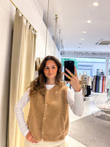 Kurze Teddy Weste mit Knopfleiste Camel