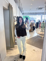 Kurze Teddy Weste mit Knopfleiste Braun