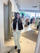 Kurze Teddy Weste mit Knopfleiste Braun