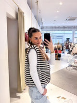 Kurze Teddy Weste mit Knopfleiste und Streifen Creme/Braun