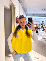 Kurze Teddy Weste mit Knopfleiste und Smiley Gelb