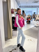 Kurze Teddy Weste mit Knopfleiste und Smiley Pink