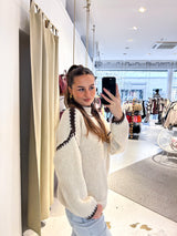 Strickpullover mit farbiger Naht Beige