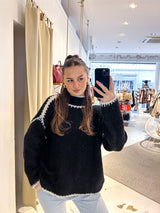 Strickpullover mit farbiger Naht Schwarz