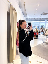 Strickpullover mit farbiger Naht Schwarz