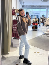 Strickpullover mit farbiger Naht Braun