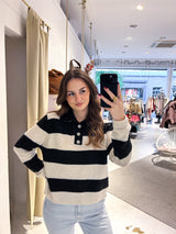 Gestreifter Strickpullover mit Kragen Schwarz