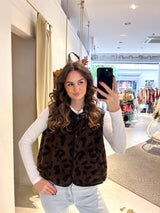 Teddy Weste mit Knopfleiste Leo Braun