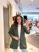 Oversized Blazer mit Leomuster Olive