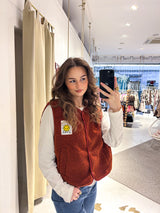 Kurze Teddy Weste mit Knopfleiste und Smiley Rost