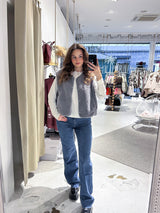 Kurze Teddy Weste mit Knopfleiste Grau