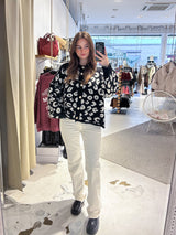 Kurze Oversized Strickjacke mit Leomuster Schwarz