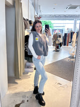 Kurze Teddy Weste mit Knopfleiste und Smiley Grau