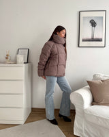 Puffer Jacke mit hohem Kragen Taupe