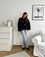 Strickpullover mit kleinen Herzen Schwarz/Weiß