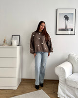 Strickpullover mit kleinen Herzen Hellbraun/Weiß