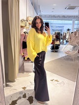 Kurzer Oversized Strickpullover mit V-Ausschnitt Gelb