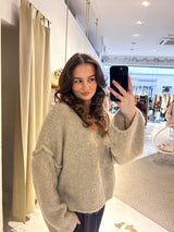 Kurzer Oversized Strickpullover mit V-Ausschnitt Taupe