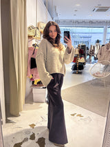 Kurzer Oversized Strickpullover mit V-Ausschnitt Taupe