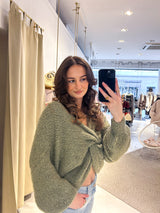 Strickpullover mit Knoten Olive