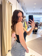 Body mit Rückenausschnitt Schwarz