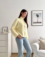 Strickjacke mit Zipper fein gestreift Gelb