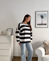 Sweater mit Patch und Streifen Schwarz/Weiß