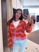 Kurze Oversized Strickjacke mit Wellenmuster Pink/Orange