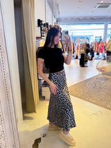 Silky Rock mit Leomuster Grau