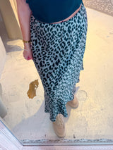 Silky Rock mit Leomuster Grau