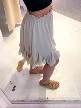 Kurzer Rock mit Rüschen Beige