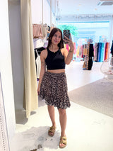 Kurzer Rock mit Rüschen und Leomuster Beige