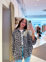 Kurze Waffle Bluse mit Leomuster Beige